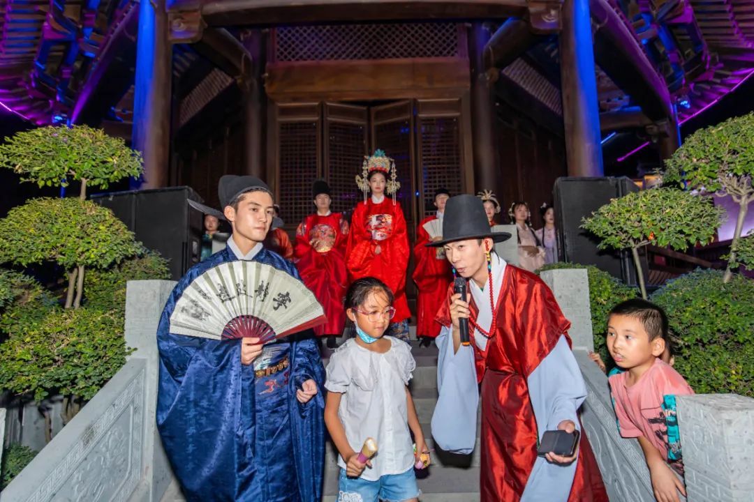 黄山风景屯溪老街,夜游黄山屯溪老街一角