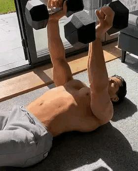 不用去健身房在家照样拥有好身材,不去健身房在家能练出肌肉吗