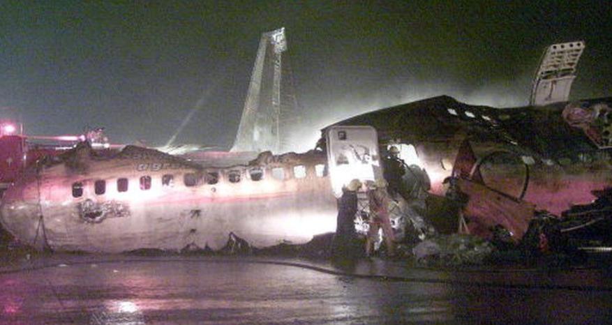 史上第一个发生的民航客机空难,全世界十大飞机空难