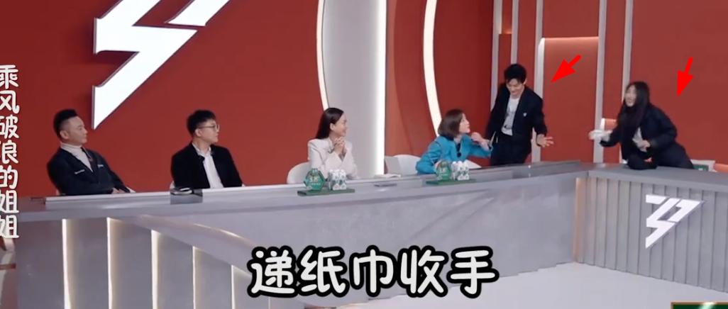 杨颖18年粉色高定韩国,杨颖18年视频