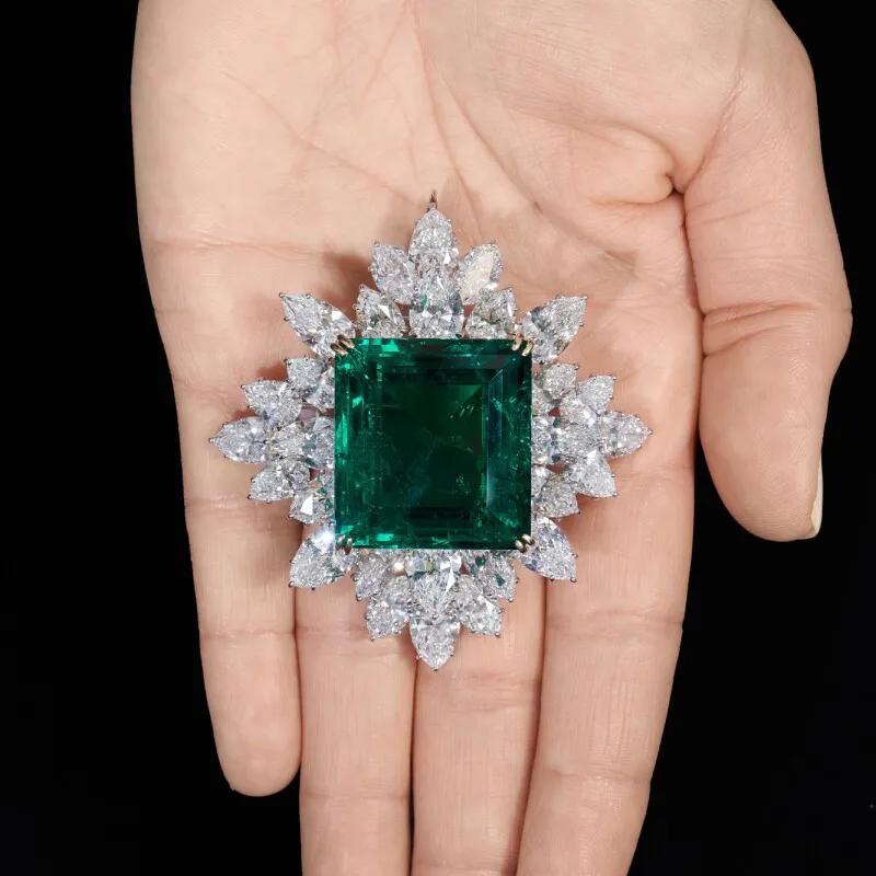 彩色宝石拍卖,最好的紫色蓝宝石拍卖价格