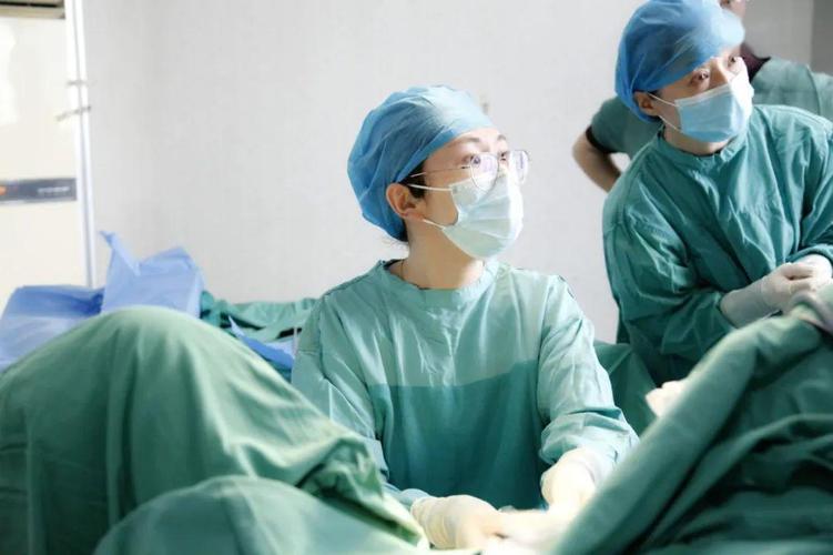 女子查出双子宫,女子被查出有“双子宫”