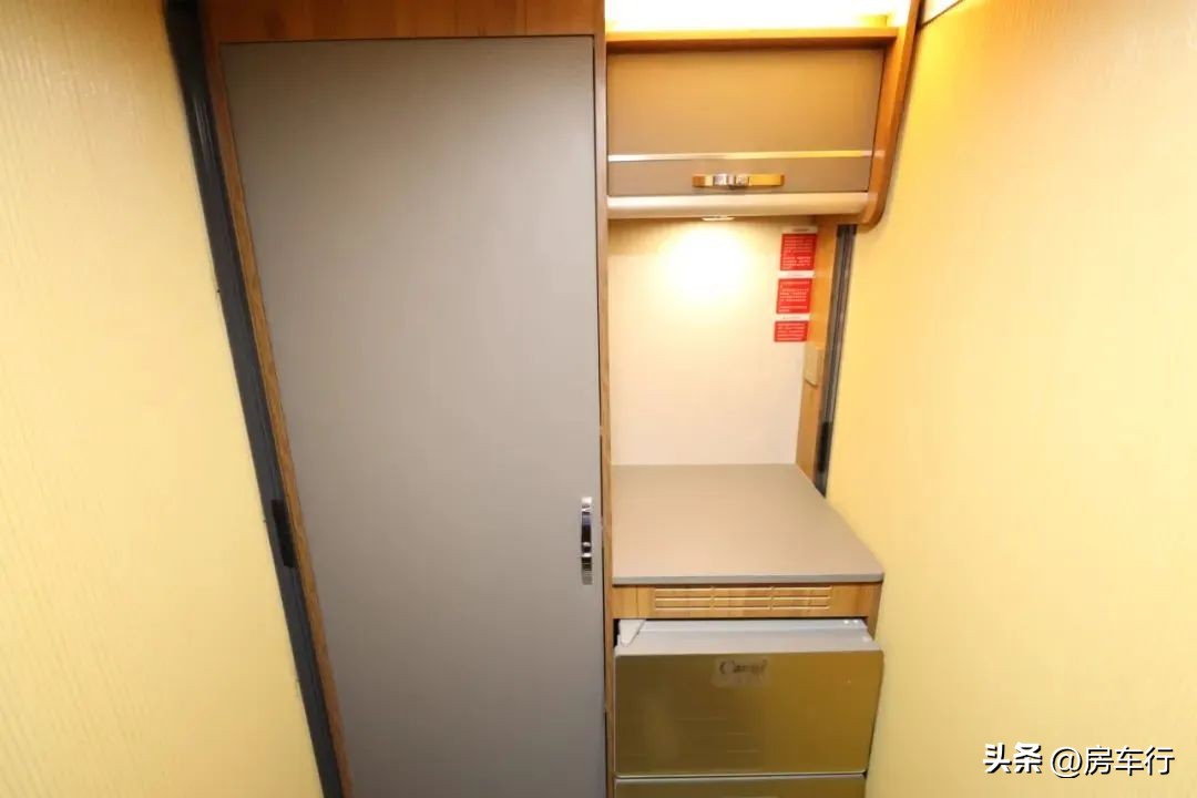 新飞s100轻卡房车怎么样,新飞自动挡轻卡房车