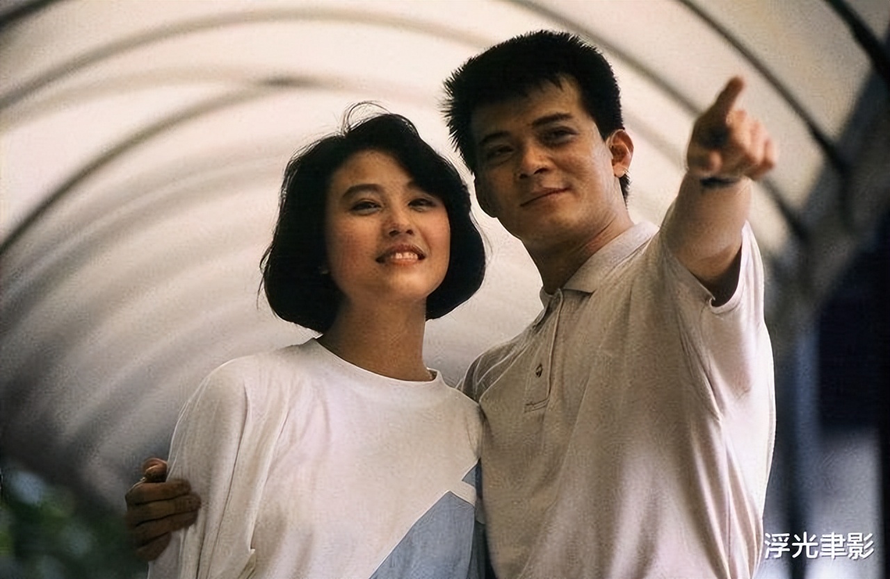 温兆伦当年拍义不容情影响多大,温兆伦义不容情送礼物