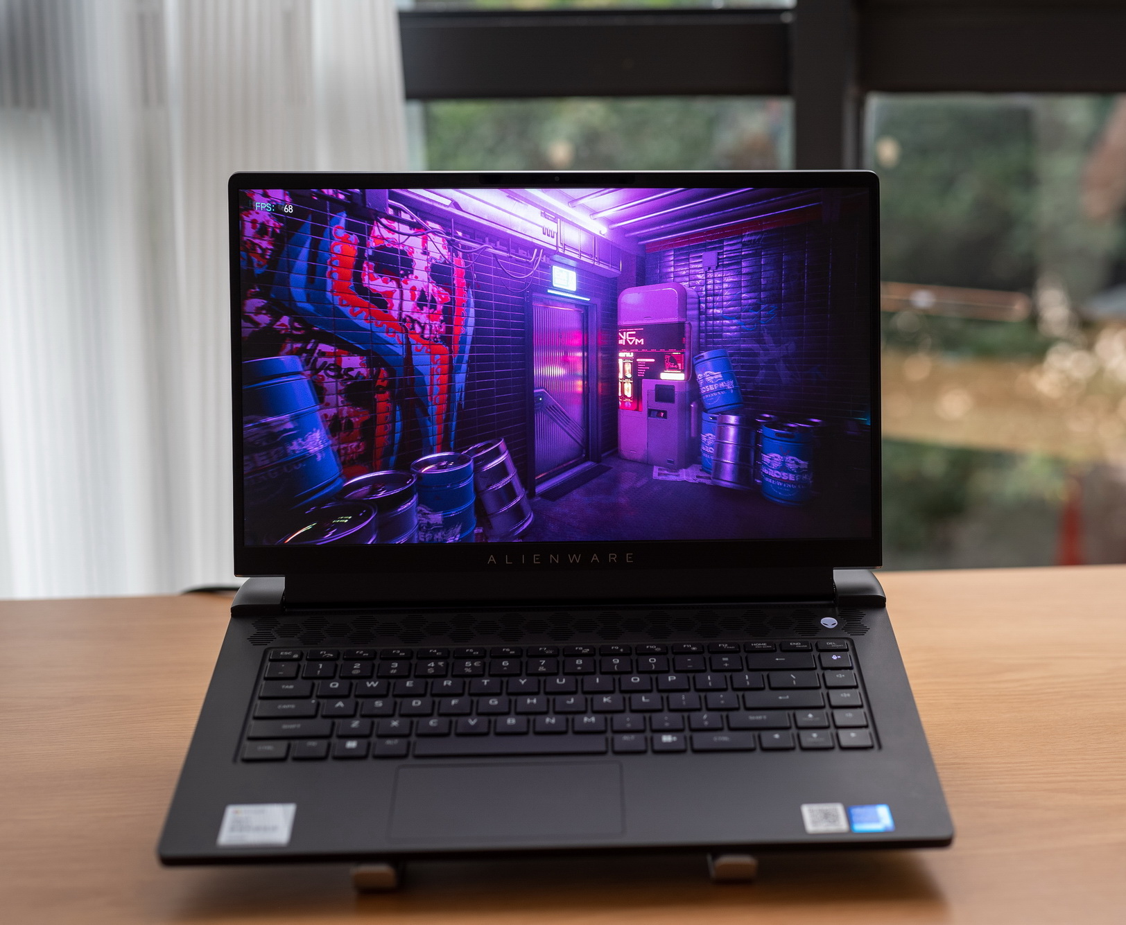 alienwarem17r5评测,男人的快乐就是这么简单且无聊