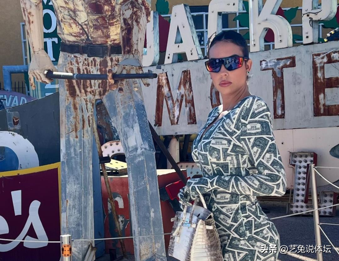 乔治娜成功赢得c罗的心,乔治娜暴发户