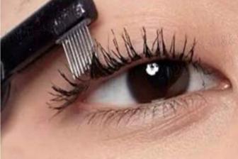 如何刷睫毛膏没有苍蝇腿,涂睫毛膏的小技巧拒绝苍蝇腿