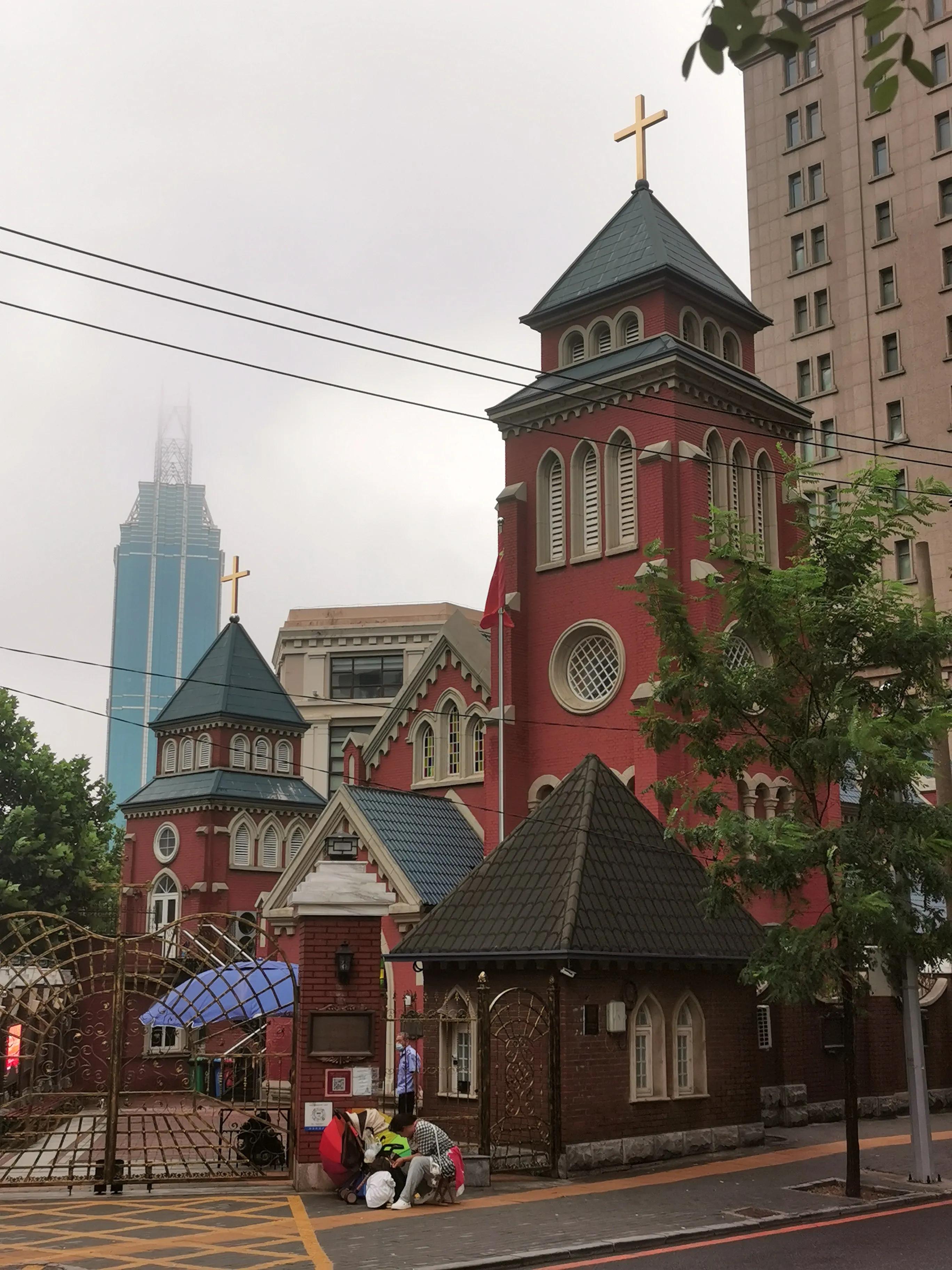 中山广场大连老视频,大连中山广场百年沧桑