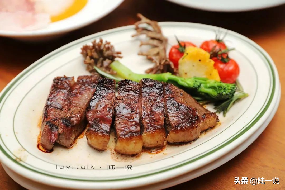 花3500元到牛排馆刷菜单,澳洲、美洲、欧洲,龙虾,蛏王,和牛