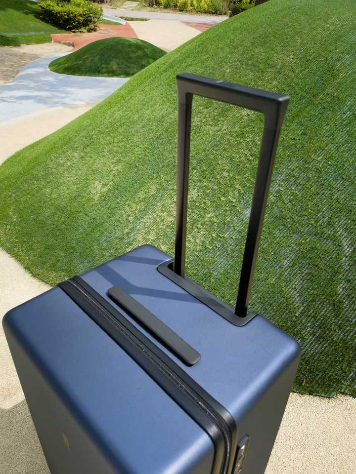 地平线8号行李箱24寸和20寸铝框,地平线8行李箱20寸和24寸评测