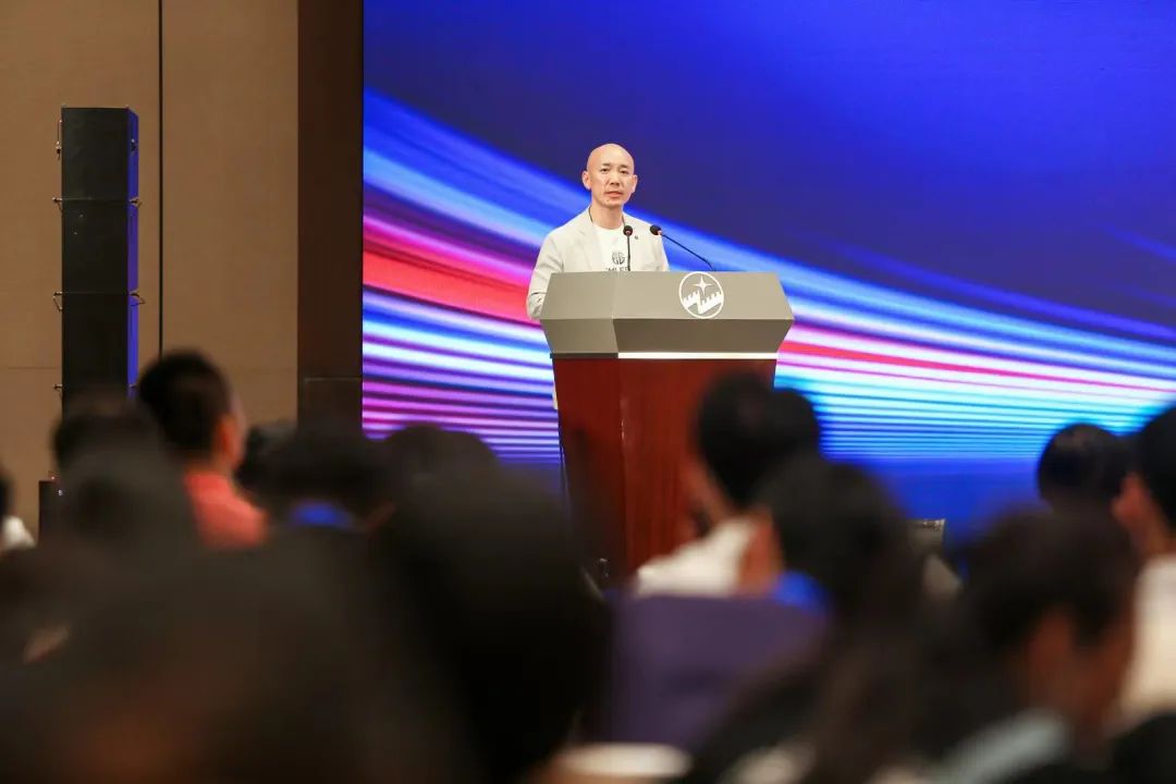 中国品牌发展高峰论坛方案,中国首届产业发展高峰论坛