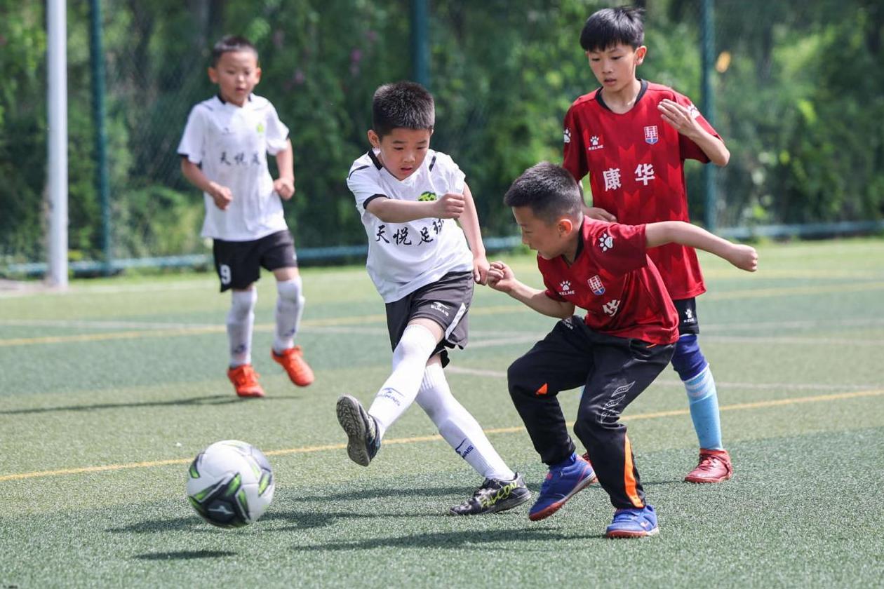 太原汾河景区足球场,汾河公园嘉年华