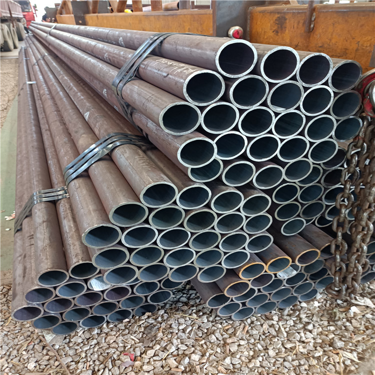 无缝钢管材质有哪几种材质,输送流体用无缝钢管有哪些材质