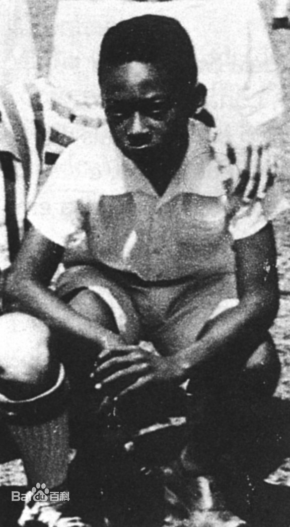 世界杯巴西门将被枪杀,巴西球王贝利去世时现场