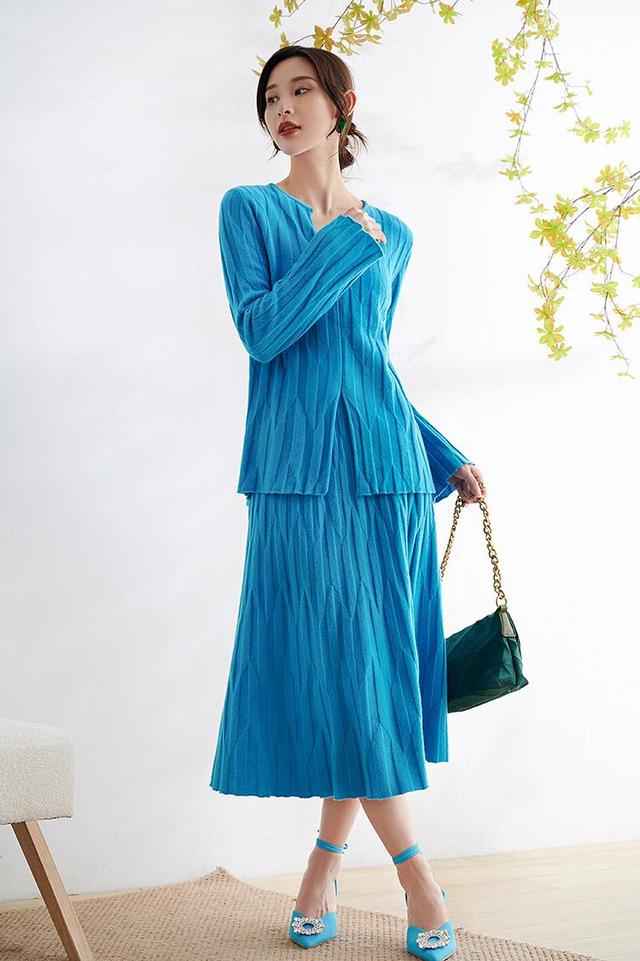 穿衣搭配如何凸显自己的身材,穿衣搭配小技巧中年人