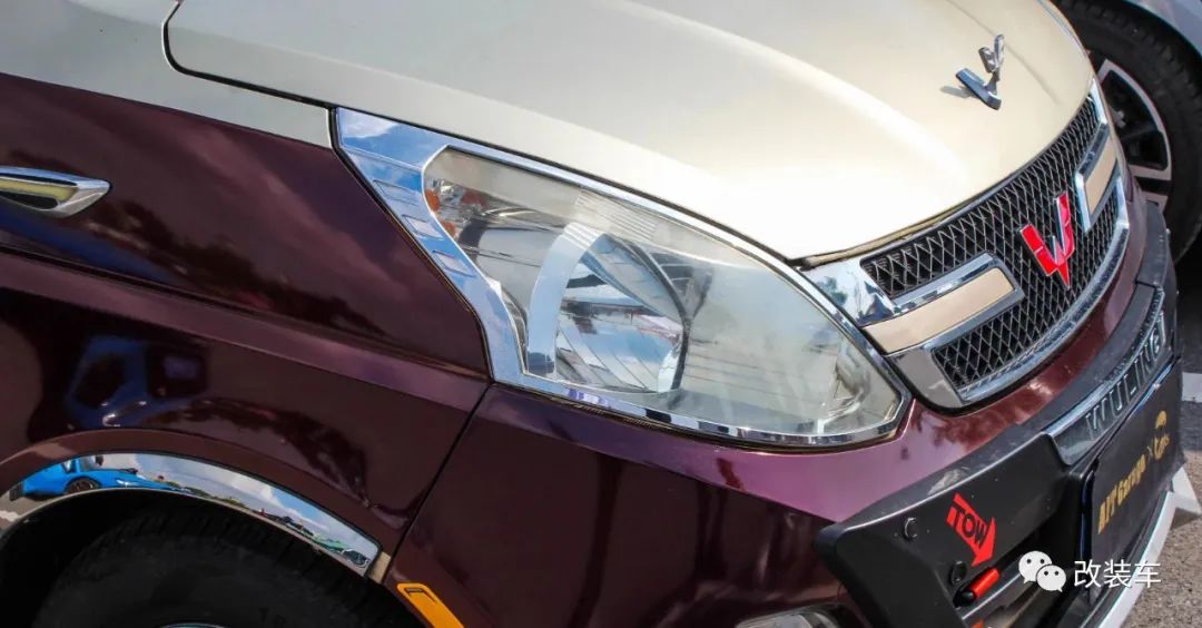 五菱荣光v七座变四座,五菱荣光v新款五座