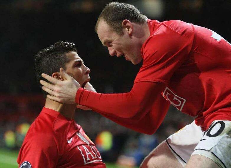 鲁尼为什么对c罗敌意那么大,鲁尼对c罗那么大意见是咋回事