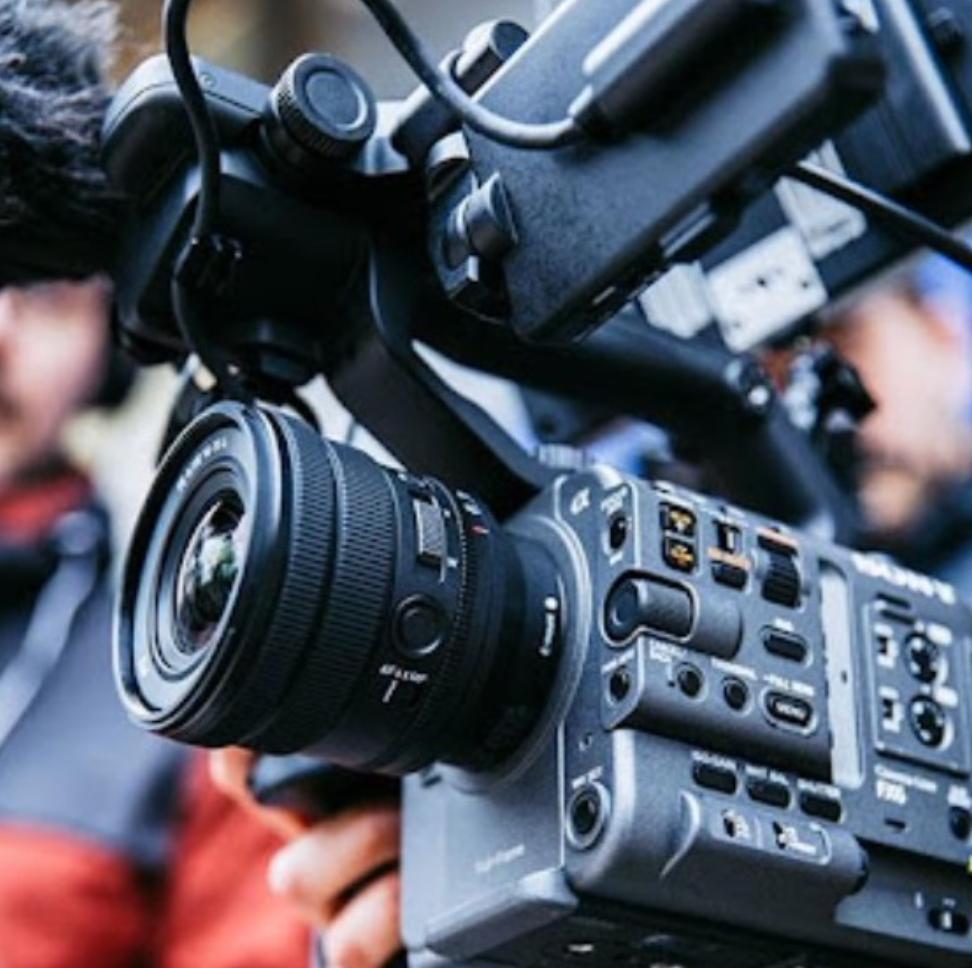 索尼18-105电动变焦镜头,索尼电动变焦镜头