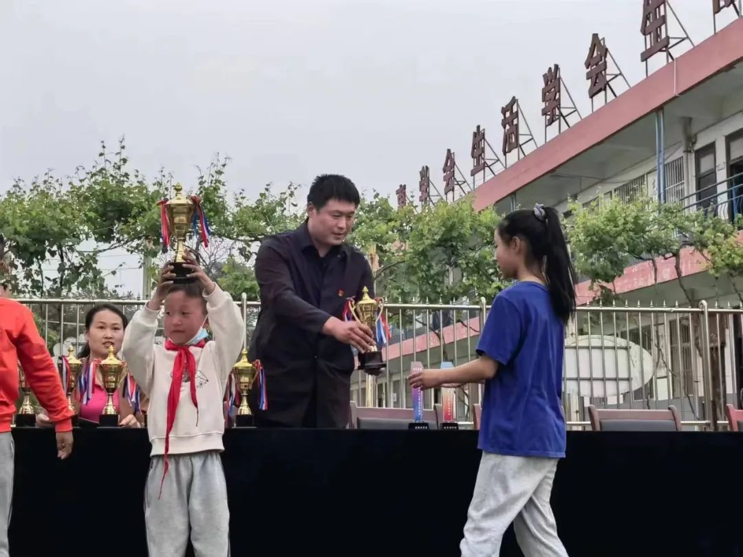 渭南市临渭区优秀校长孟永峰