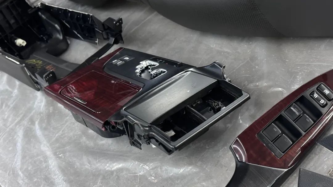 13代半皇冠底盘松散回炉重造,十三代皇冠彻底整备