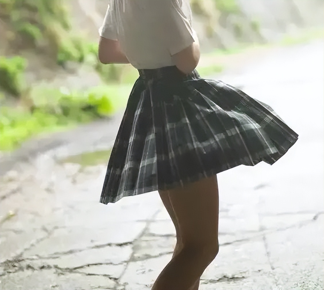 绘画人物jk制服的画法,jk制服怎么画简单又好看