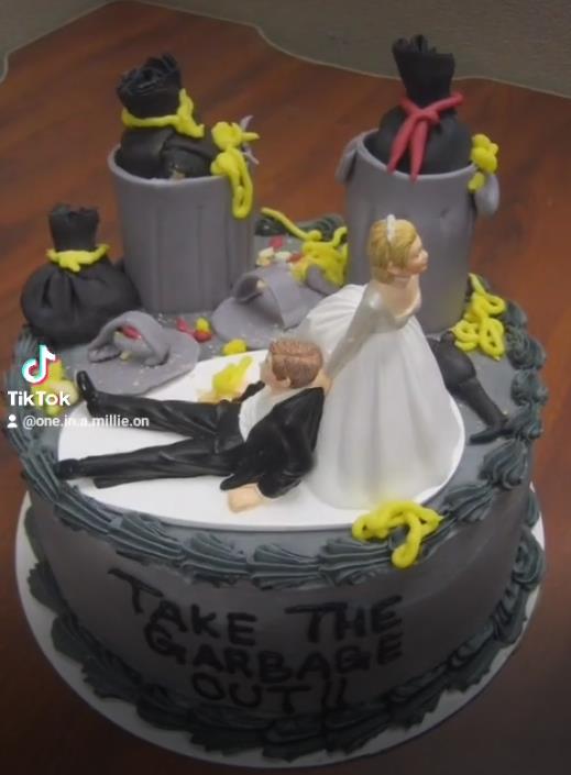 衣服的水洗标会是假的吗,衣服的水洗标上有logo吗