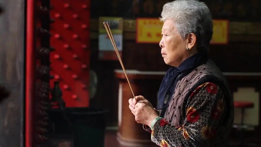 神拜三鬼拜四,神三鬼四是说的上香的支数吗