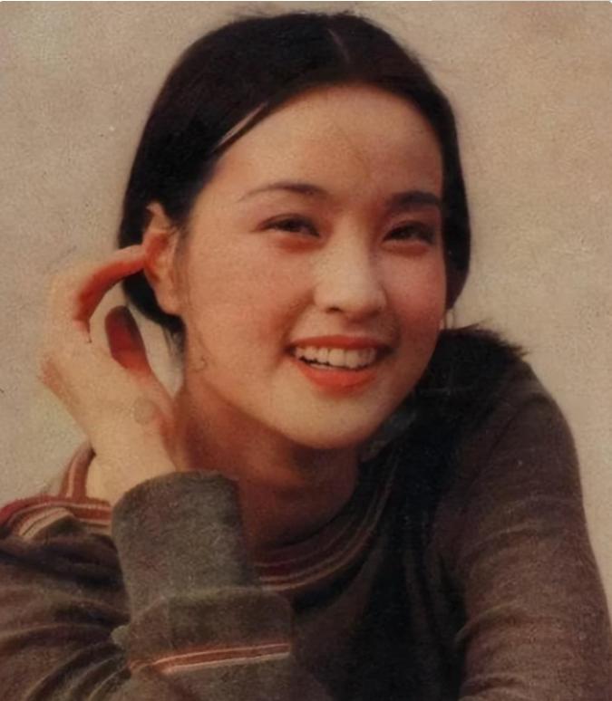 刘晓庆背后的辛酸史,刘晓庆唯一不被岁月打败的是才华