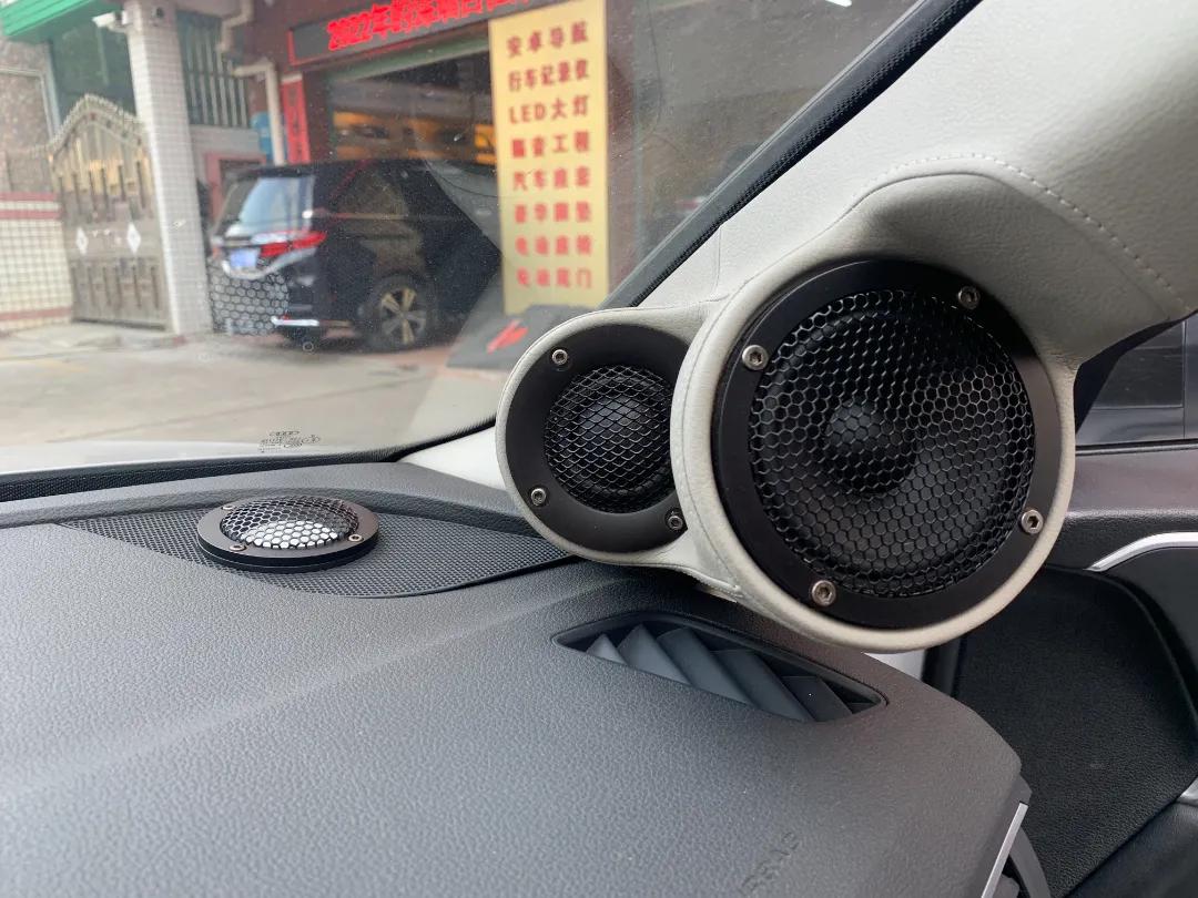 2018款奥迪a4l音响调节最佳效果,让人一听就非常感动的音乐