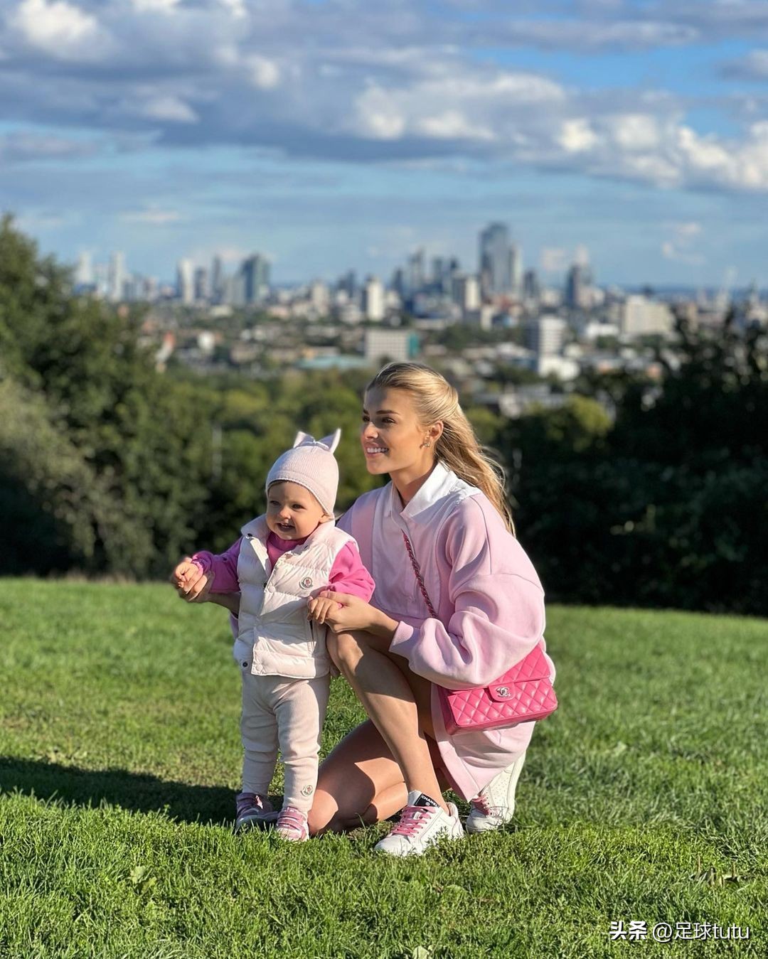 小学生才做选择下一句,小孩才做选择成年人全都要
