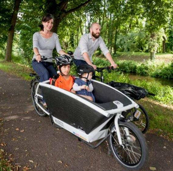 中国男子远赴荷兰，娶荷兰媳妇，生1娃，感叹：还是中国婆婆好！