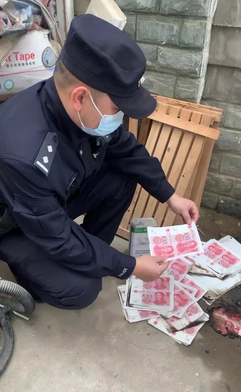 男子自学ps造假币被抓,男子自学技术造假币被抓