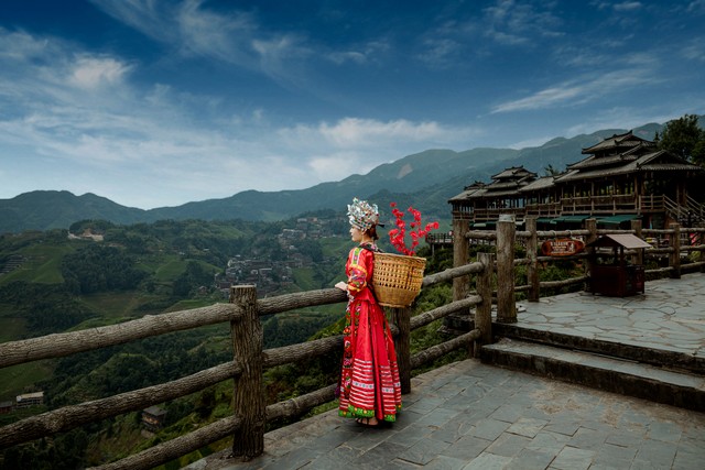 民族特色文化的发展趋势,56个民族里面文化最齐全的有哪些