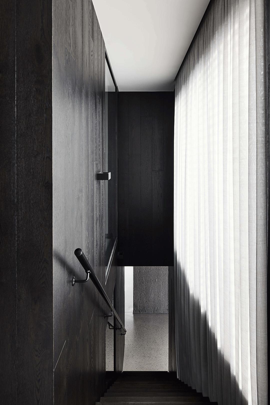 花园式极简清水混凝土别墅,混凝土极简别墅