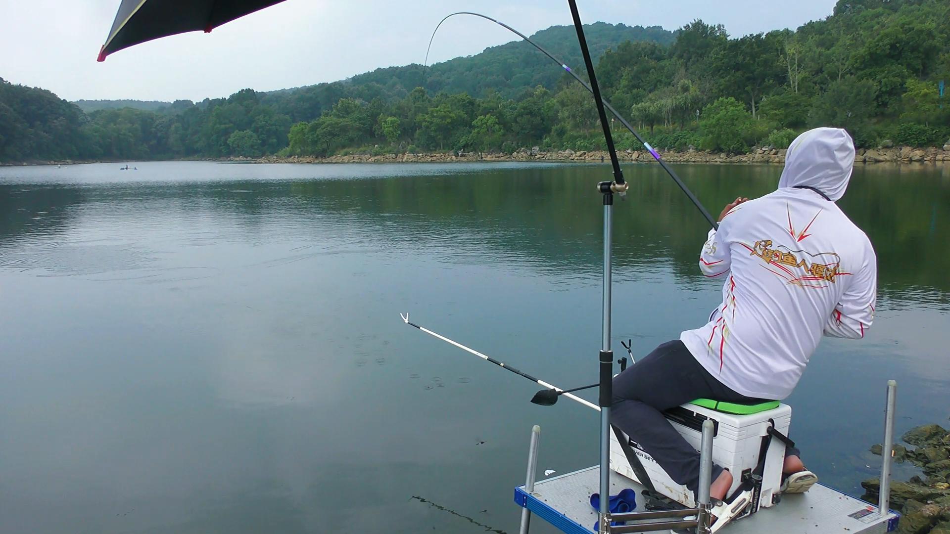 鱼竿卡节怎么办？3个方法教你解决，遇到鱼竿卡节时不妨试试看