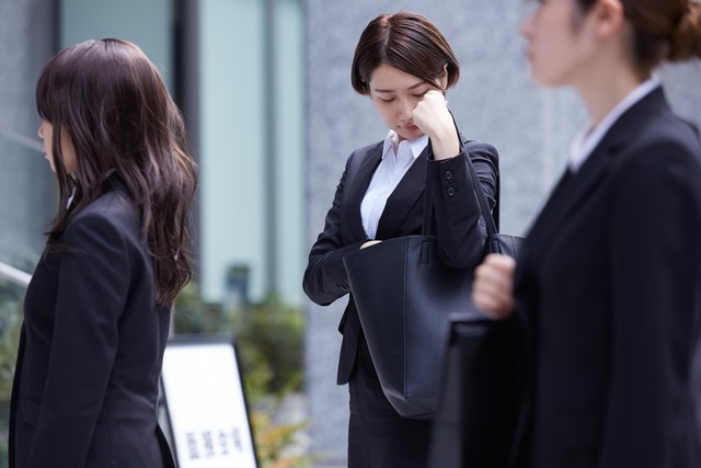 伪造妻子出轨的故事,故事虚构如有雷同纯属巧合