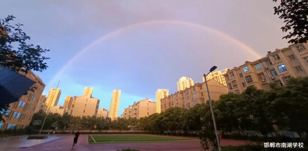 邯郸南湖学校,邯郸南湖中学电话号码