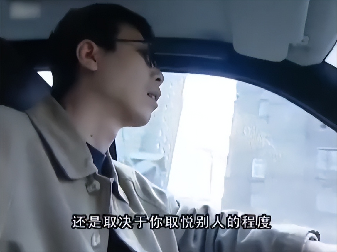 冯小刚目前的现状,冯小刚从美工到大师的辛酸奋斗史