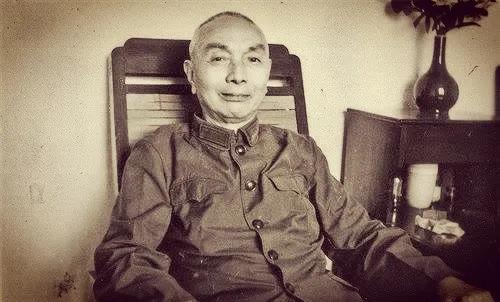 谍海疑云郭汝瑰：蒋介石口中的最大共谍，为何35年后才被批复回*党**