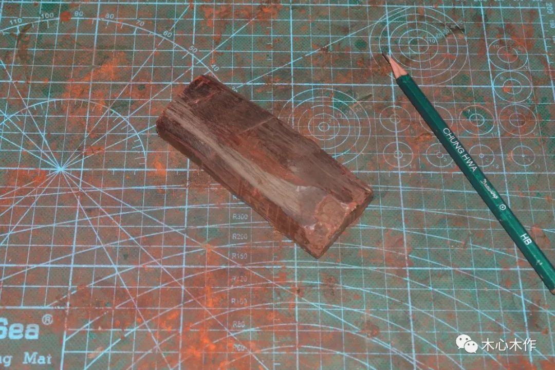 木雕长命锁可以嵌阴阳鱼吗,雕刻长命锁图片大全