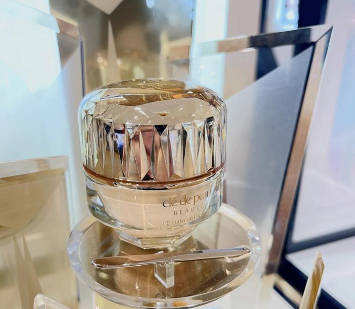 阿玛尼大师蓝标粉底液适合干皮吗,适合干皮的粉底液推荐好用的