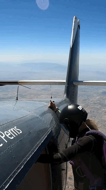 很像外星人的一个女生,很像外星人的女孩