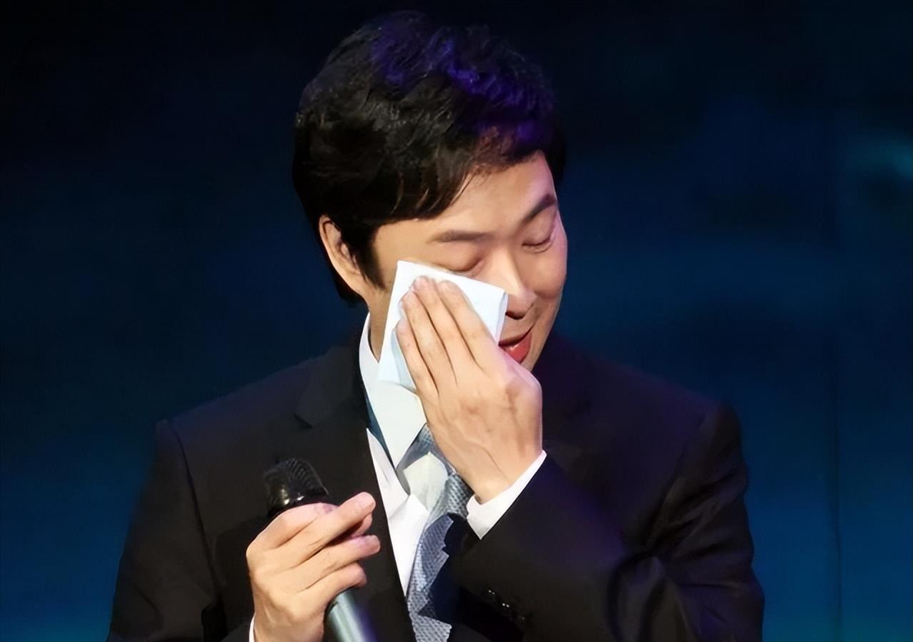 费玉清在香港的节目,费玉清第一次看演唱会