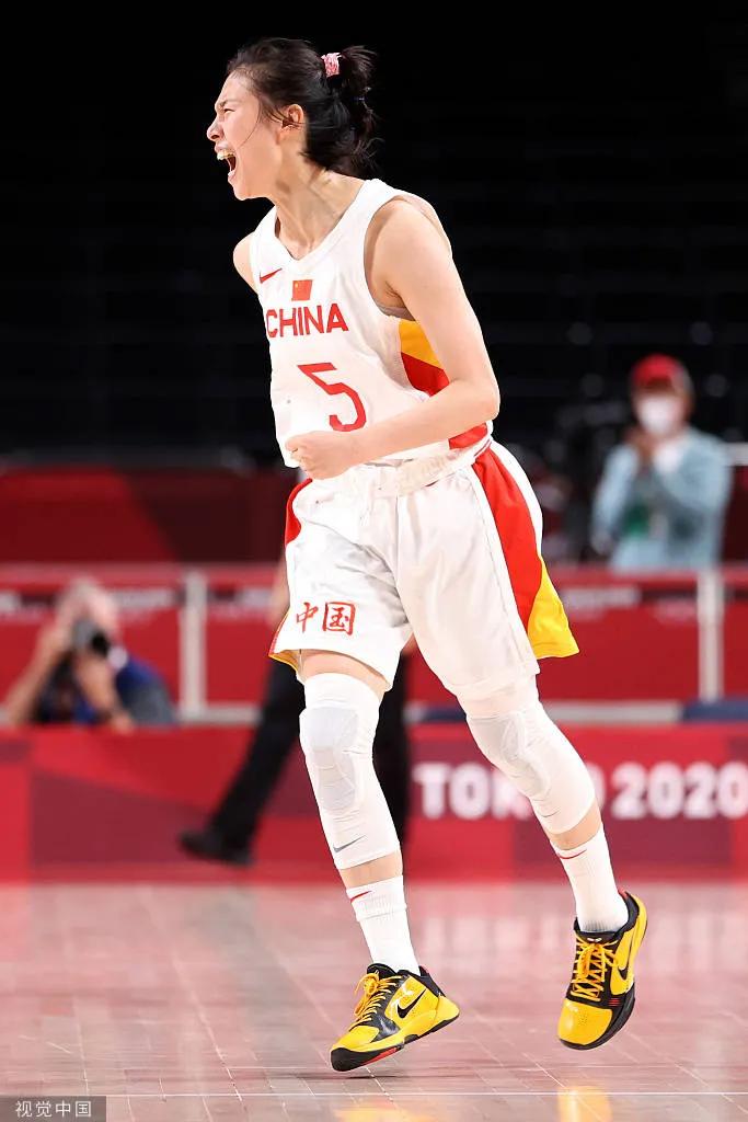 拼命三郎王思雨图片,王思雨国家队精彩集锦