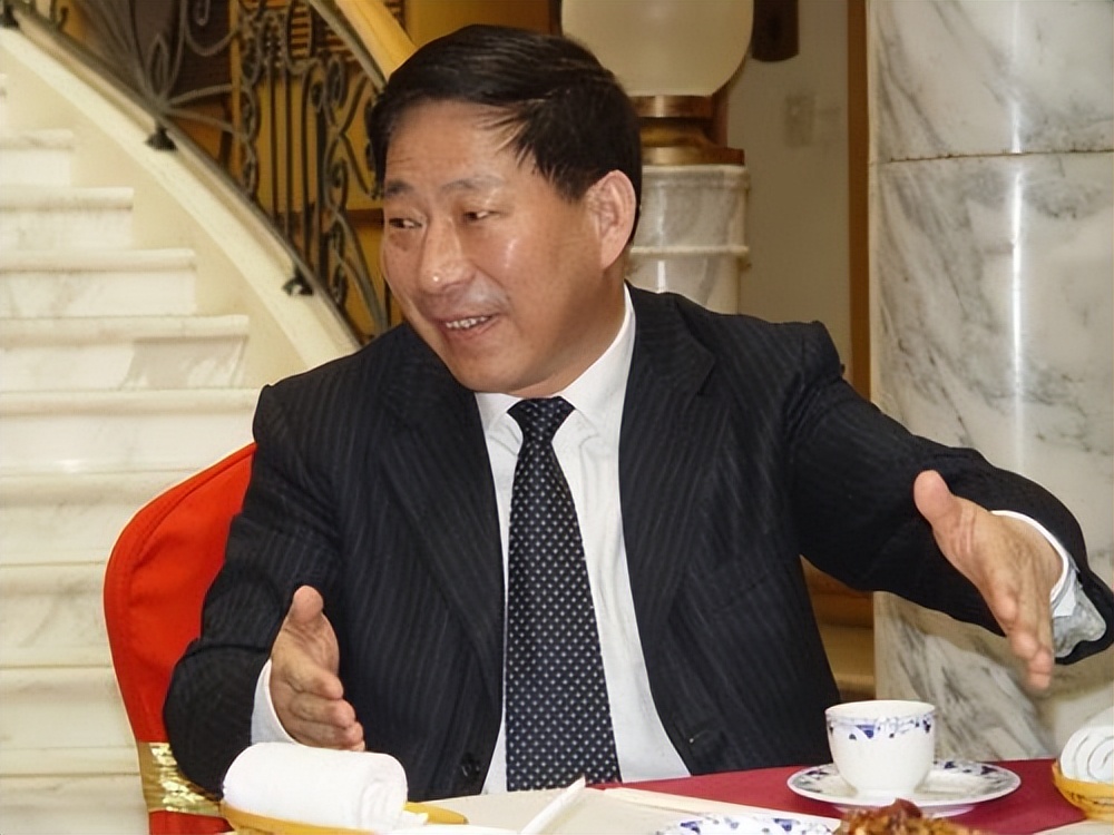 江苏首富严介和：坐拥3000个工业园，年入6738亿，他是如何做到的