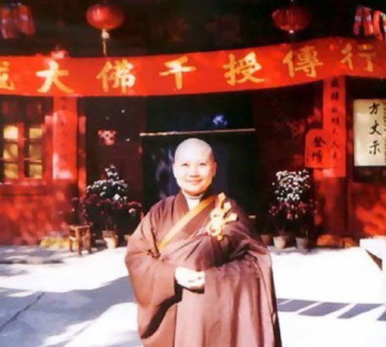 李娜歌手为什么出家,歌手李娜为何在巅峰时期出家