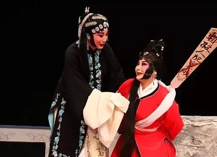 窦娥冤反映了什么样的社会现状,窦娥冤反映的社会现实及主题