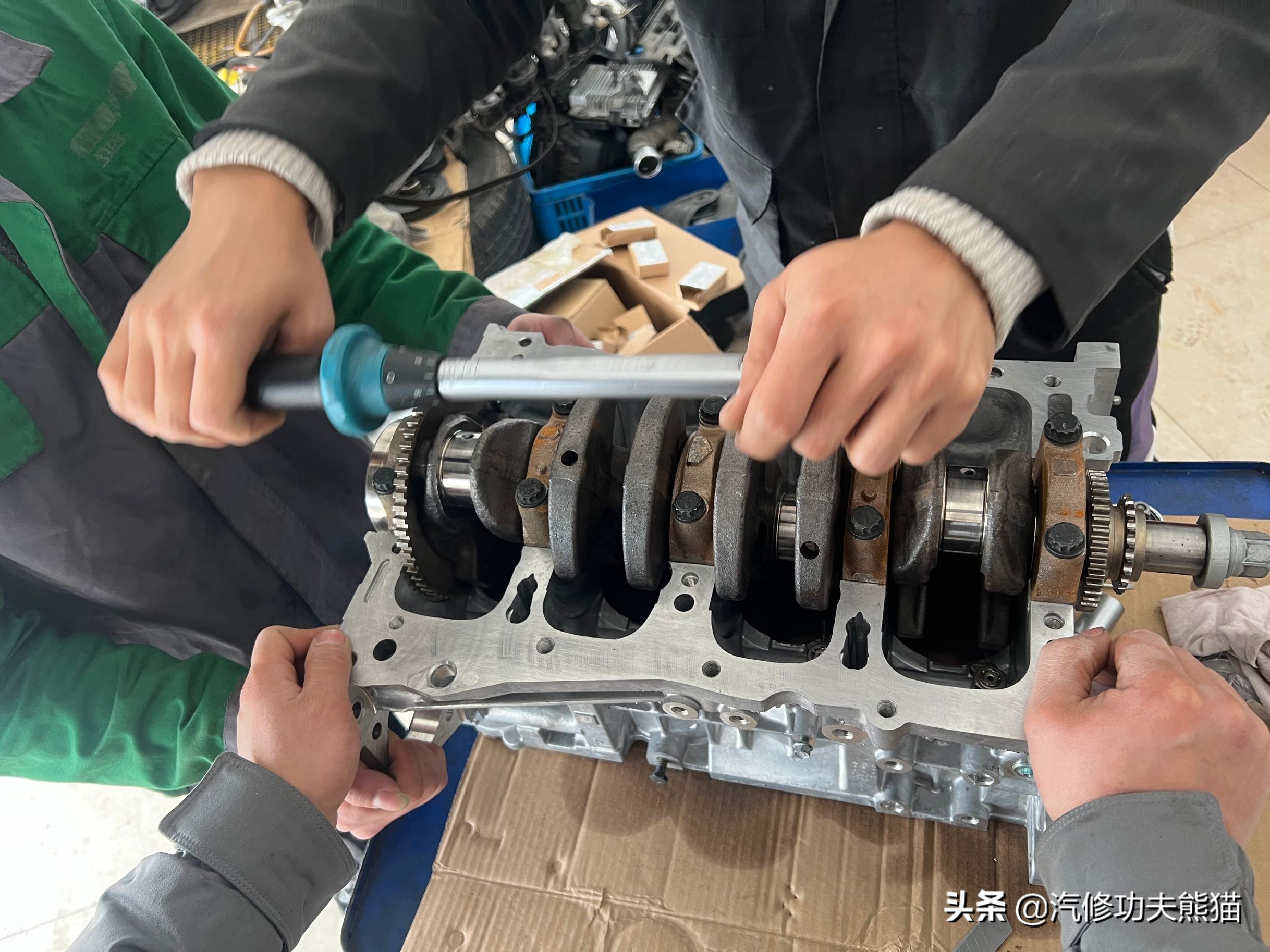 全新胜达大修,现代全新胜达9万公里烧机油