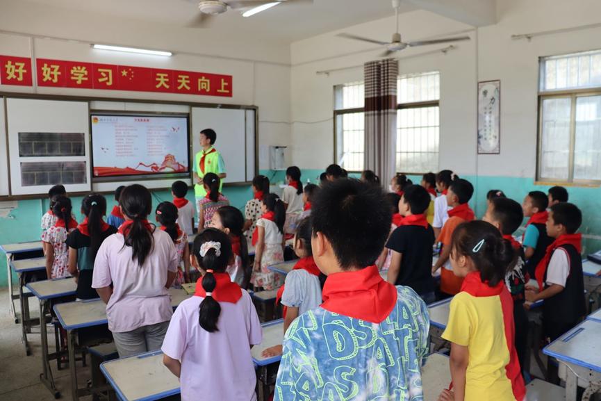 湖师三下乡,湖二师学子三下乡视频