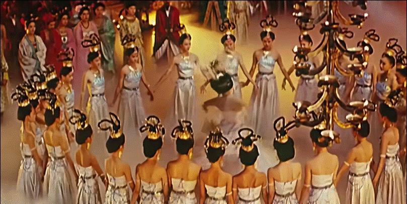 惊艳一个时代却消失的12位明星,11位女星今昔对比